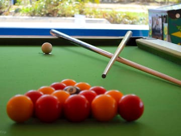 Pool table