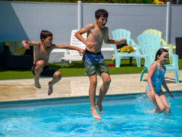 Piscine couverte et chauffée