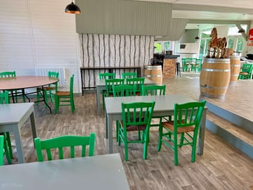 Bar and café