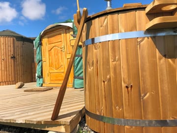 Hot tub