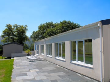 Snowdon view swimming pool