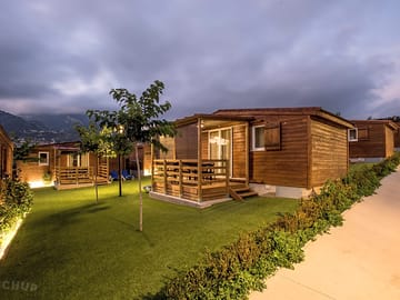 Bungalow plus berga resort.