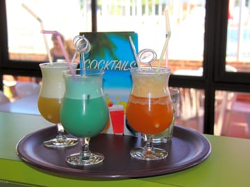 Cocktails at the bar