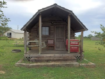 Micro cabin for tent guests