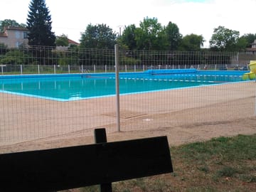 Large outdoor swimming pool