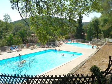Outdoor pool and paddling pool