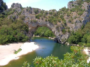 Vallon-Pont-d'Arc