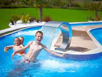 Lazy river
