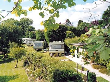 Alongside the wild woodland of pleasant valley and only a five-minute stroll to the beach