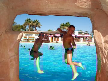 swimming-pool