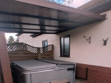 Stables Hot Tub