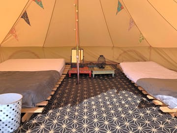 Comfortable beds with mattress toppers