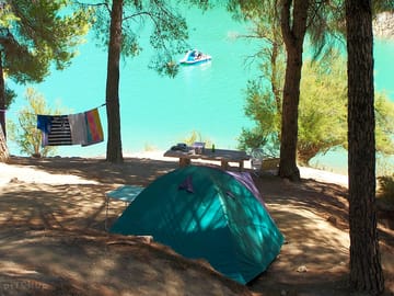 Pitch by the lake