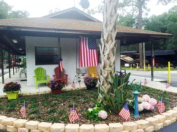 Welcome center and office