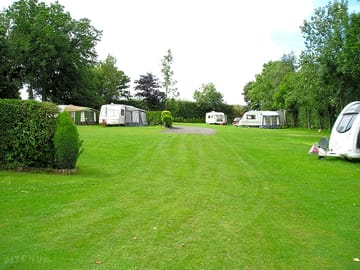 Spacious pitches with electric hook-up