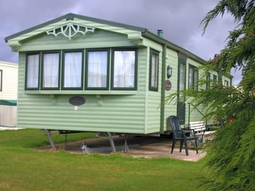 3 bedroom caravan with double glazing and central heating.