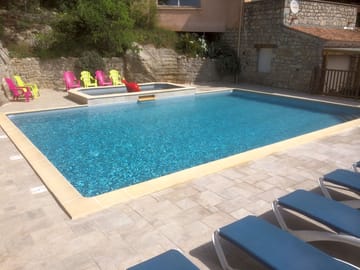 Poolside loungers
