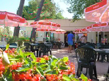 Terrace bar and restaurant, open in july and august