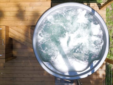 Chartwell's woodfired hot tub