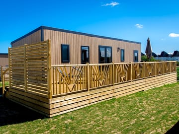 Hébé exterior