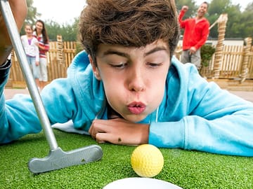 Adventure golf