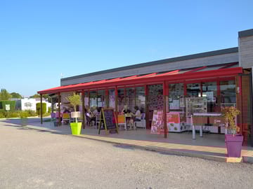Bar open all year and snack open in high season