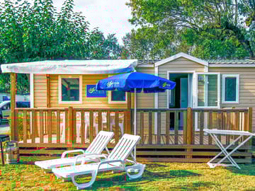 Outside of a ruby 3 mobile home