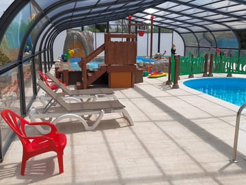 Covered and heated swimming pool
