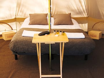 Double bed with optional hired bedding