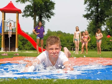 Kids' activities in summer
