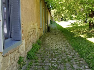 La ruelle coté salon