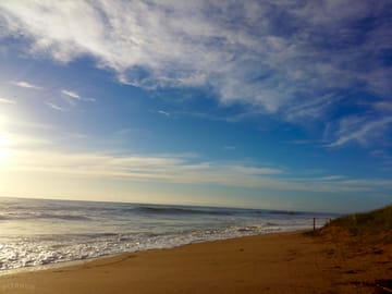 Arbor beach 800 metres from the site