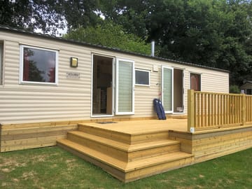 Spacious decking area