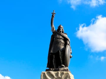 Winchester statue