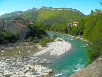 Le buëch and its river