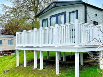 Exterior of avon rose