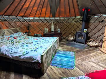 Shibui yurt interior