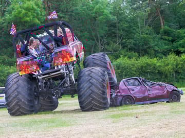 Passenger monster truck passenger rides