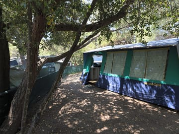 Rental tent