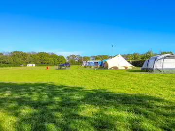 Spacious camping field