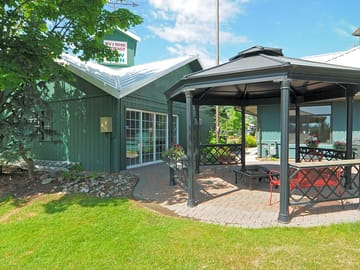 Picnic area under the gazebo