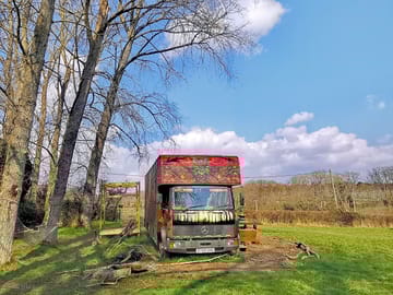 Space around the horsebox