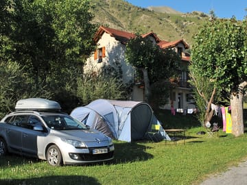 Spacious tent pitches