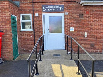 Pushchair and wheelchair friendly access to the accessible facility