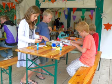 Kids' club
