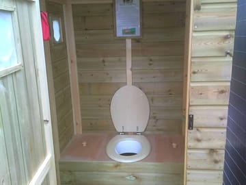 Composting toilet - inside