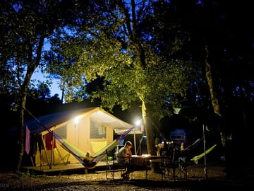 Night at the site