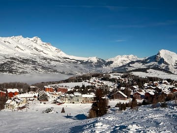 La joue du loup resort