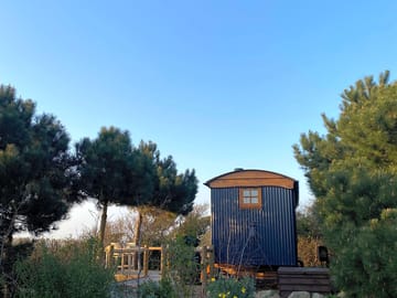The outside of the wren shepherd's hut
