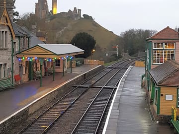 Corfe castle is nearby